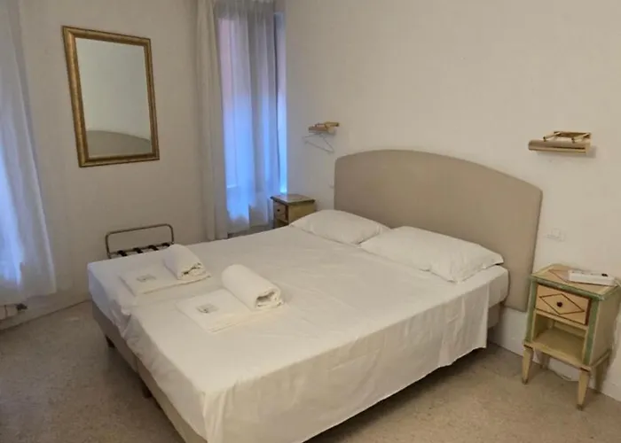Venice Heart Rooms