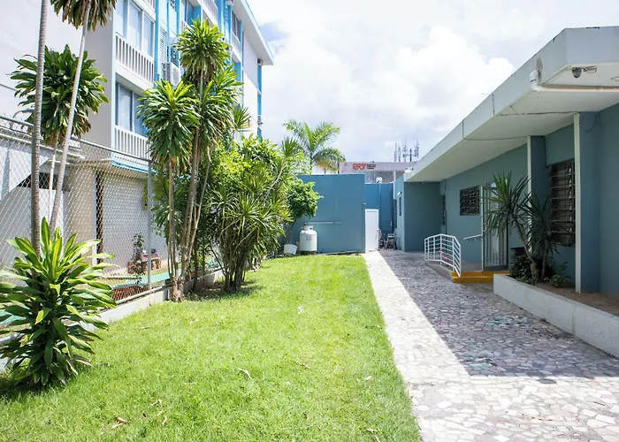 Borinquen Beach Inn