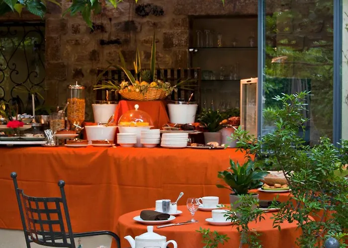 Le Castellas Hotel & Spa - Pont Du Gard - Uzes Collias