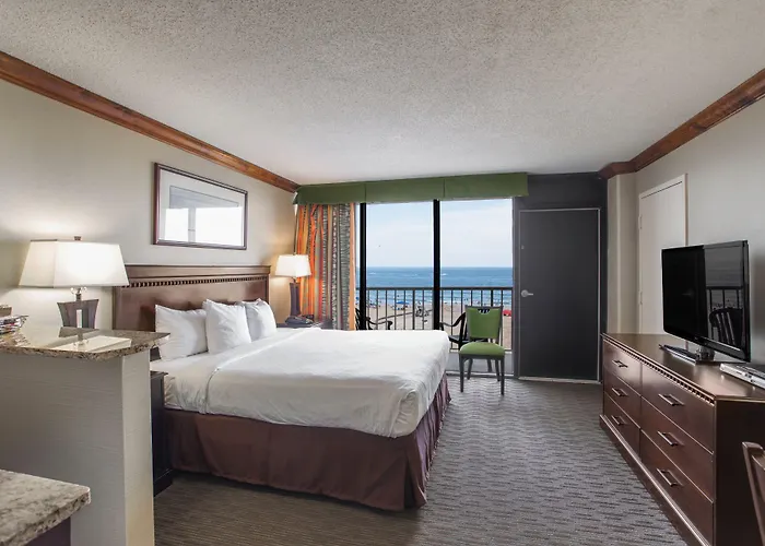 Beach Quarters Resort Virginia Beach