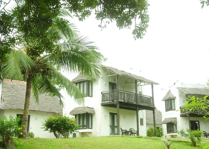 Jacaranda Indian Ocean Beach Resort Diani Beach