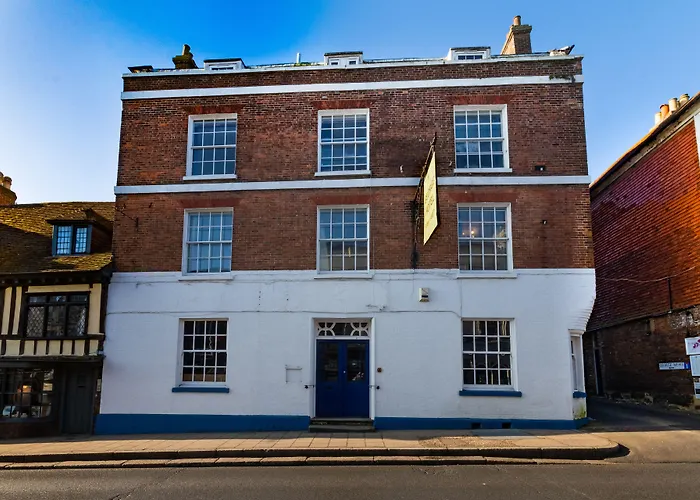 The George Hotel