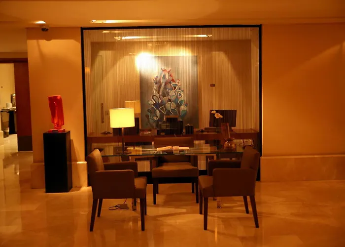 Alqasr Metropole Hotel