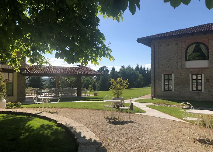 Hotel Relais Montemarino Borgomale