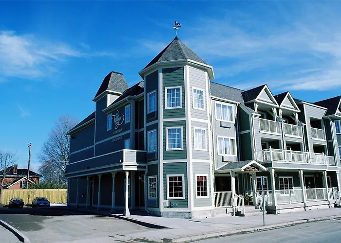 The Village Inn Of Lakefield