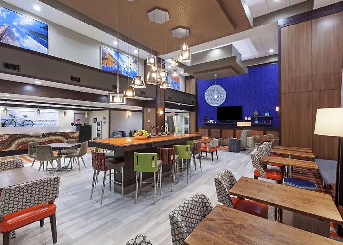 Hampton Inn & Suites Houston-Bush Intercontinental Airport