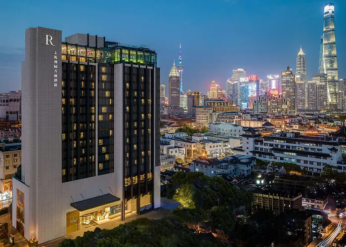 Renaissance Shanghai Yu Garden Hotel On The Bund By Nanjing Road