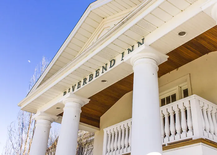 Niagara-on-the-Lake Hotels for Romantic Getaway