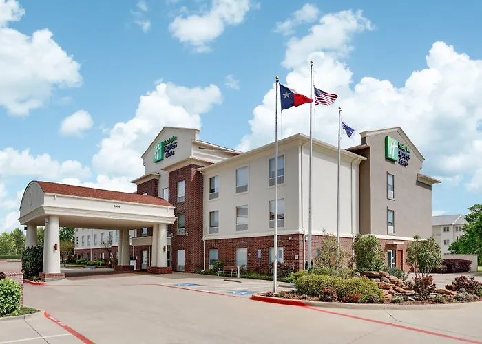 Holiday Inn Express Hotel & Suites Cleburne By Ihg