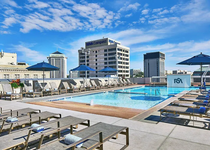 Renaissance & Spa At The Convention Center