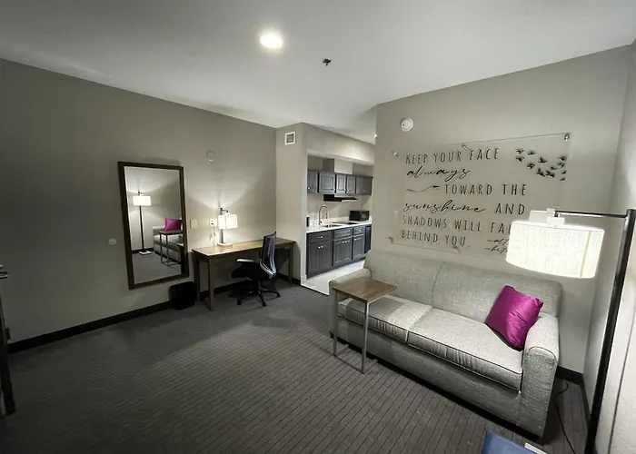 La Quinta Inn & Suites By Wyndham Augusta Fort Eisenhower