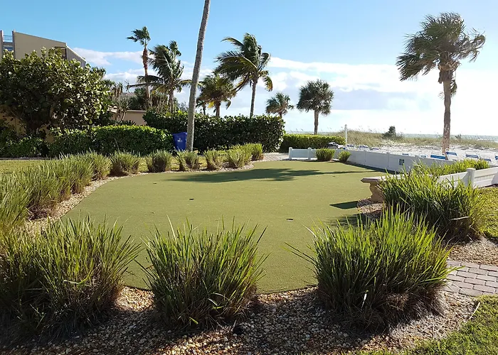 Turtle Crawl Inn - Longboat Key