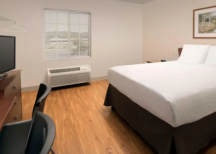 Woodspring Suites Kansas City Mission