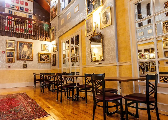 Amsterdam Castle NY Hotel