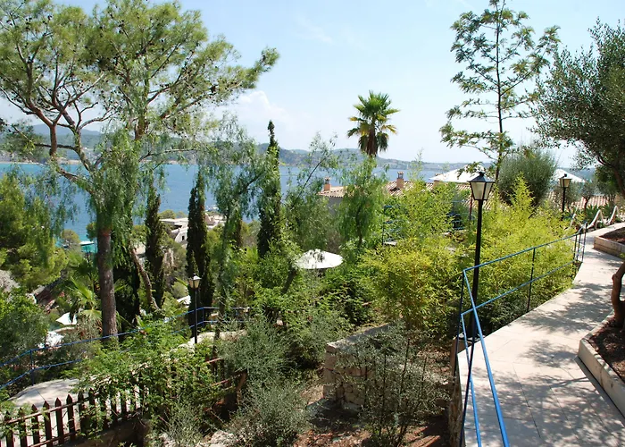 Hotel Petit Cala Fornells
