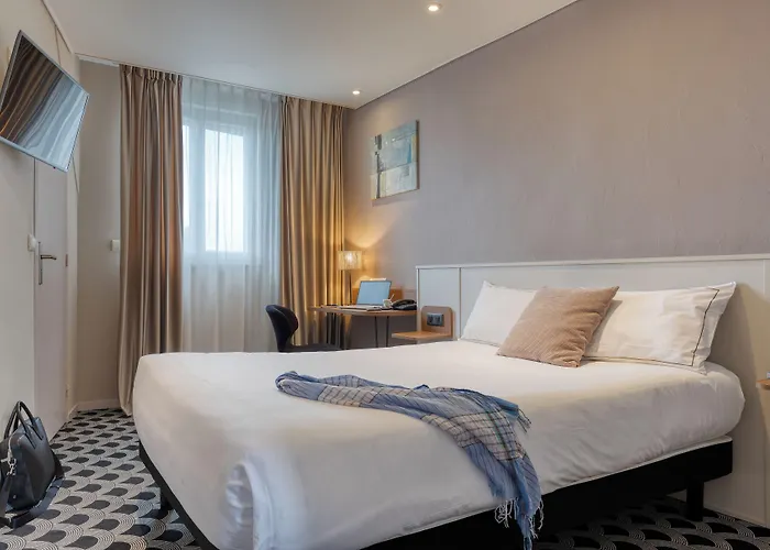 Brit Hotel Les Voyageurs Loudéac