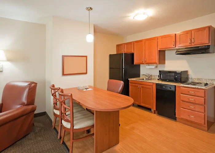 Candlewood Suites Eastchase Park By Ihg