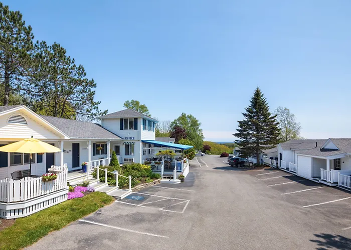 Glen Cove Inn & Suites Rockport
