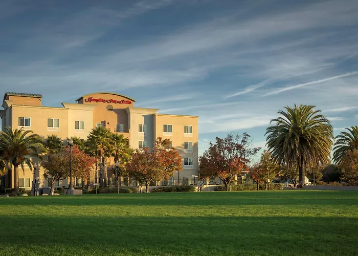 Hampton Inn & Suites Suisun City Waterfront