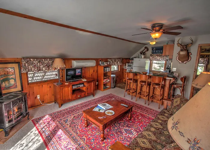 Phineas Swann Inn & Spa