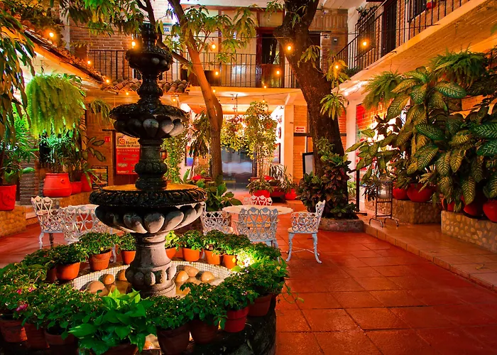 Hotel Posada De Roger - Near Los Muertos Beach Puerto Vallarta