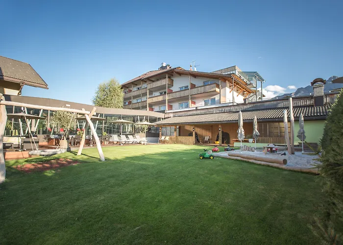 Hotel Fameli Valdaora