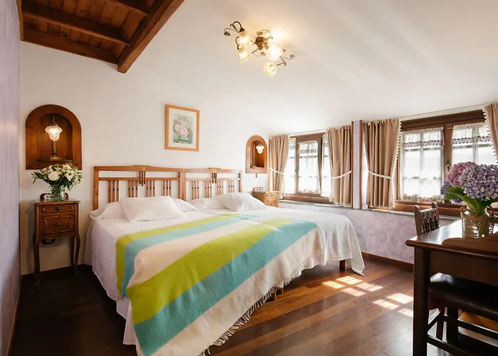 Hotel La Moncloa de San Lazaro Cacabelos 
