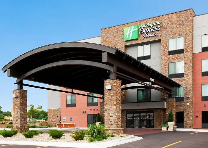 Holiday Inn Express And Suites Rochester West-Medical Center By Ihg