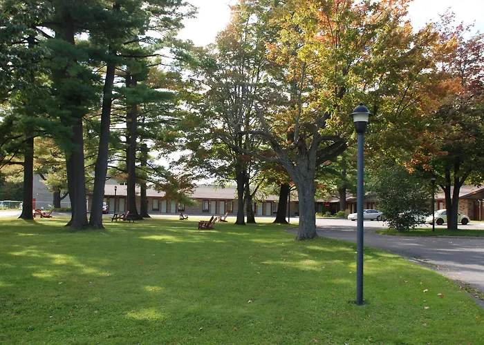Rideau Heights Inn