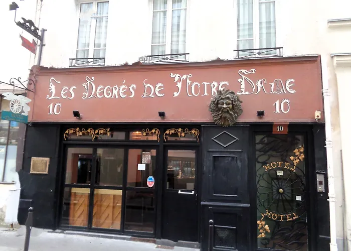 Les Degrés De Notre Dame
