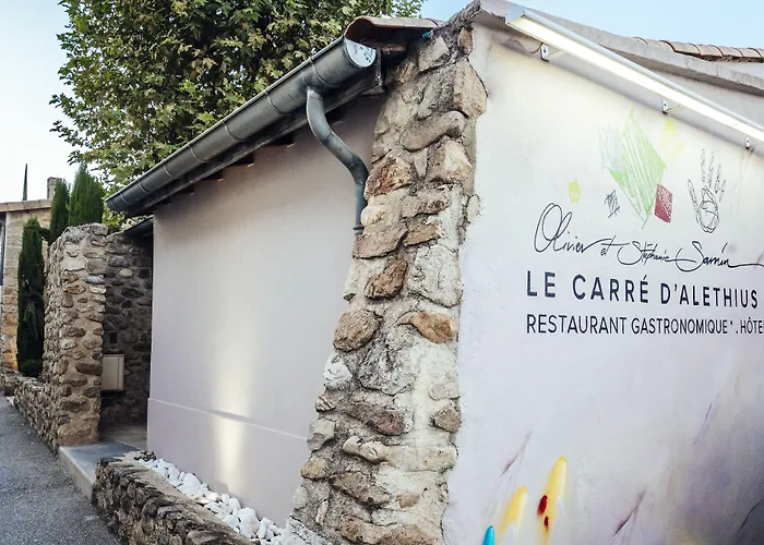 Le Carré d'Alethius Logis Hôtel-Restaurant Gastronomique Charmes-sur-Rhone