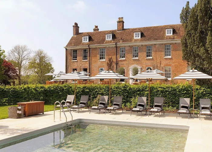 New Park Manor Hotel
