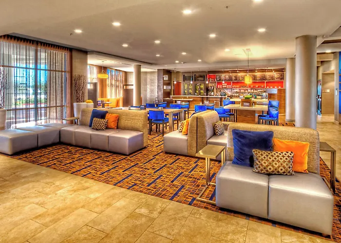 Courtyard By Marriott San Marcos
