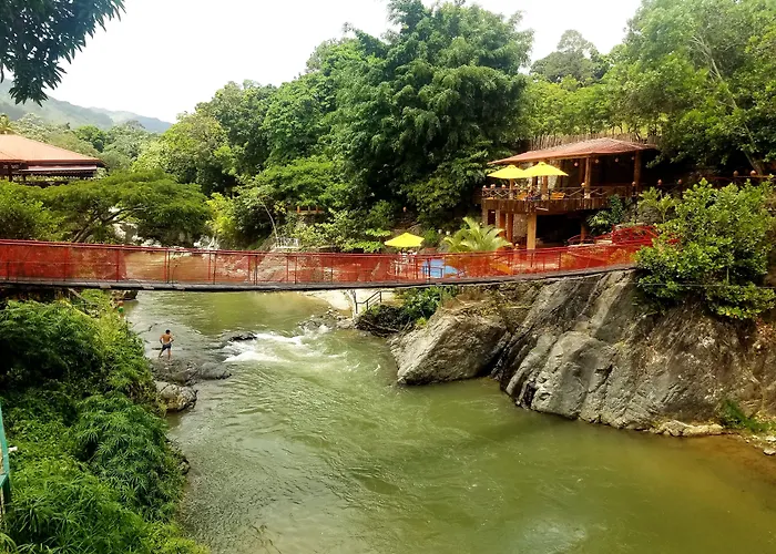 River Club & Resort