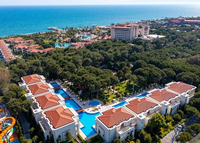 Bellis Deluxe Hotel & Heated For Winter Aqua Park Belek