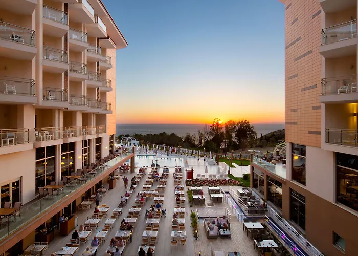 Ramada Resort Kusadasi & Golf