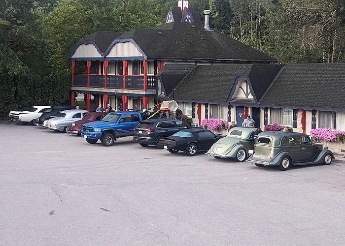 Alpine Inn & Suites
