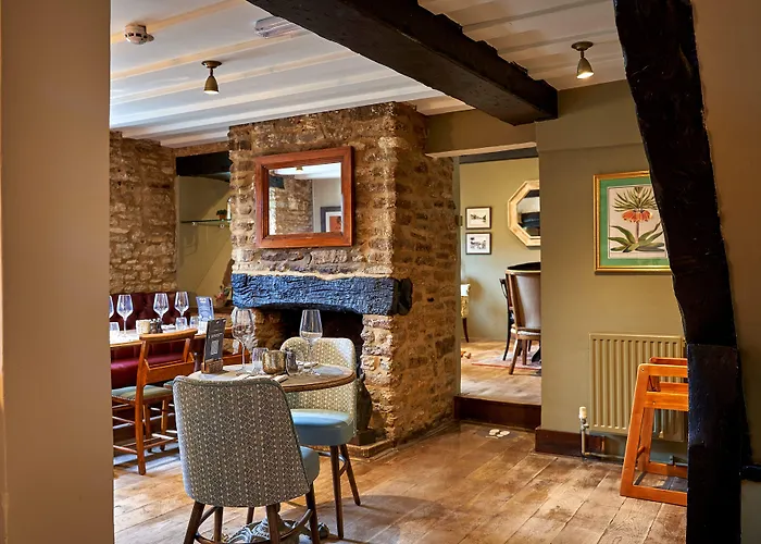 The Horse And Groom Inn