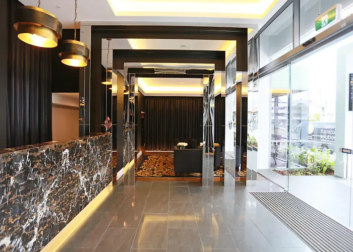 Alex Perry Hotel & Apartments