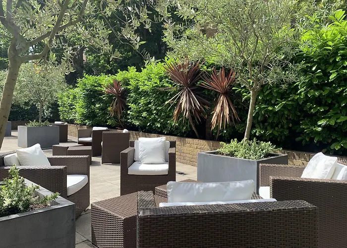 Templeton Place By Supercity Aparthotels