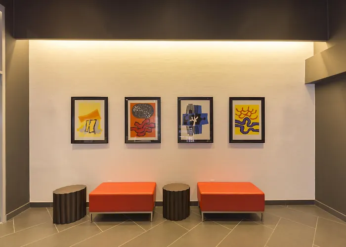 Edge Hotel Washington Heights