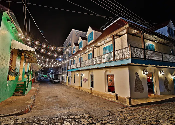 Hotel Isla De Flores