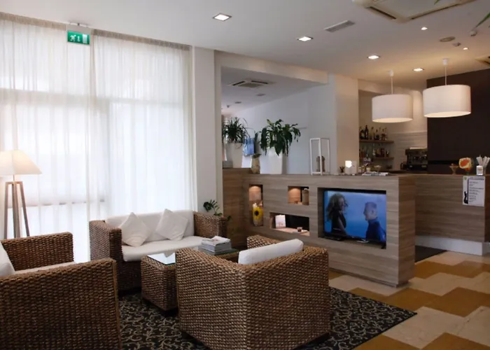 Hotel Majorca con uso piscina Riccione