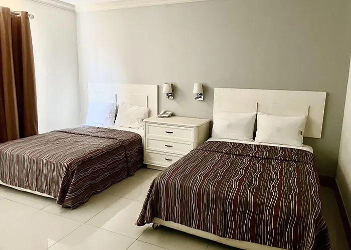 Hotel Grand Reyes
