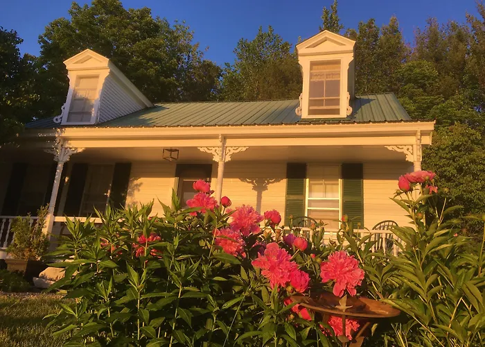 Center Lovell Inn