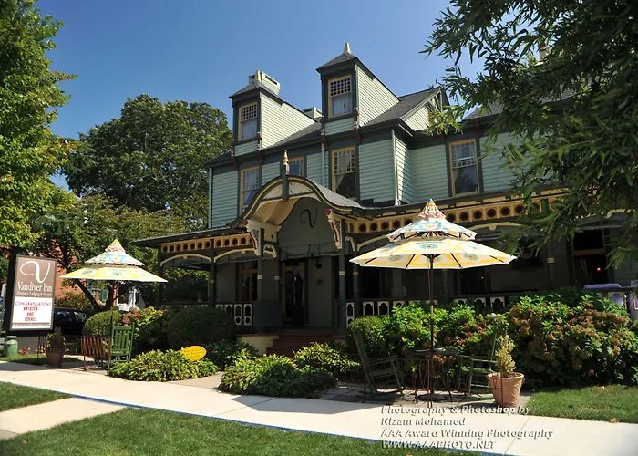 Vandiver Inn