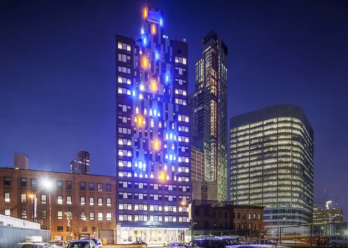 Aloft Long Island City-Manhattan View