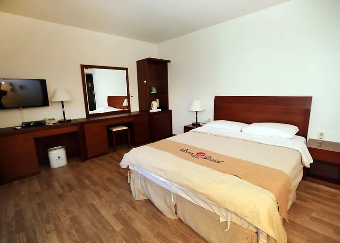 Ocean Grand Hotel