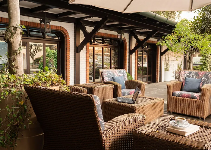 Serrazul Hotel