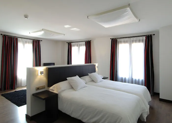 Hotel Cienbalcones Daroca